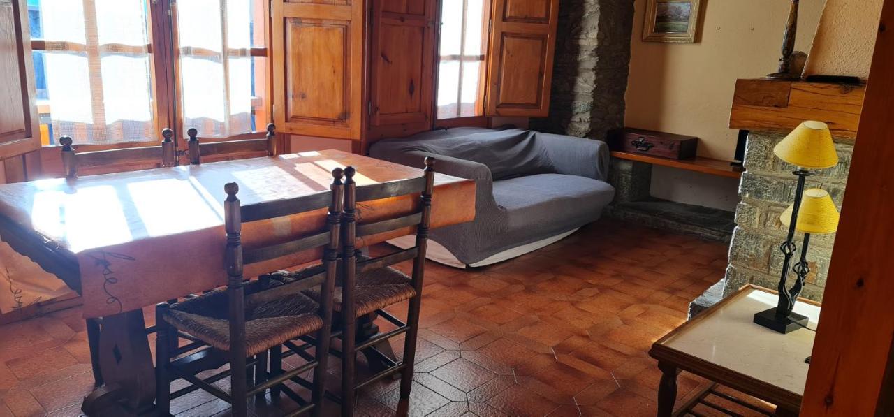 Apartaments Rurals XIX Queralbs Eksteriør billede